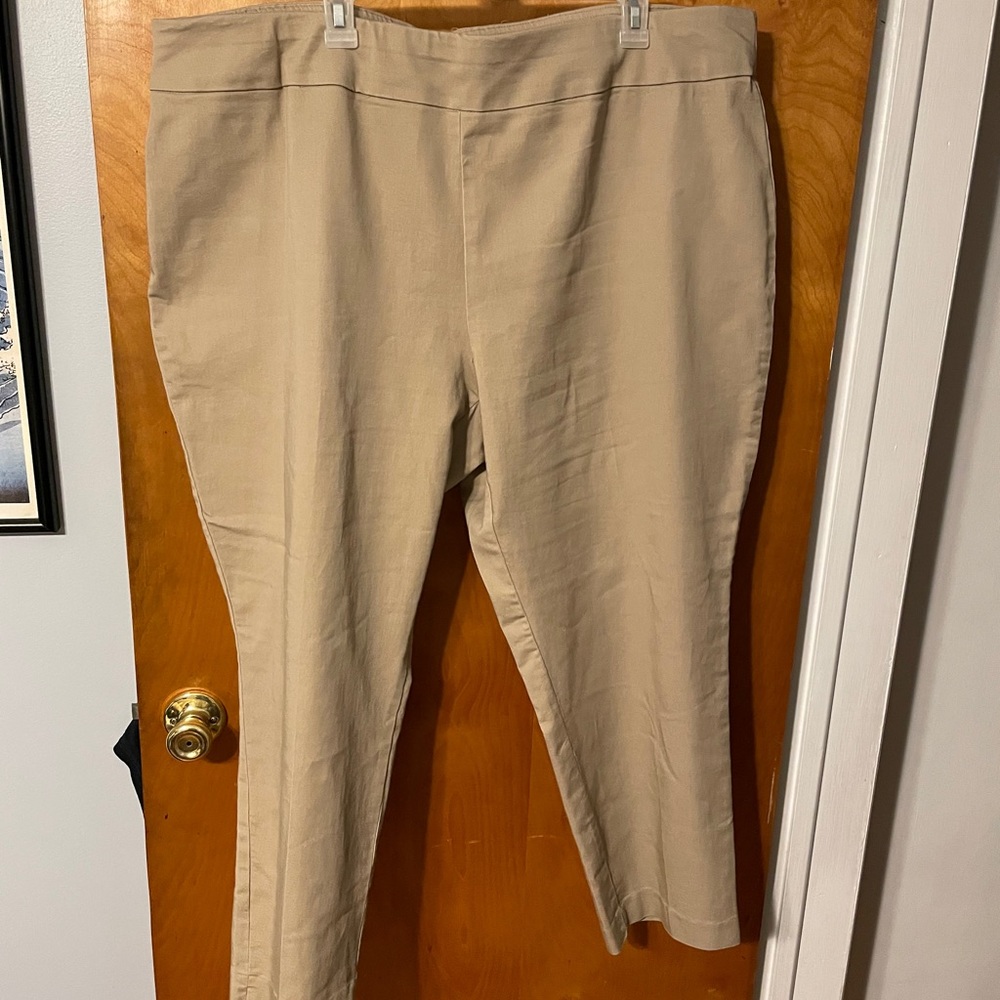 WOMAN'S PLUS CROFT & BARROW STRETCH DRESS PANTS 24